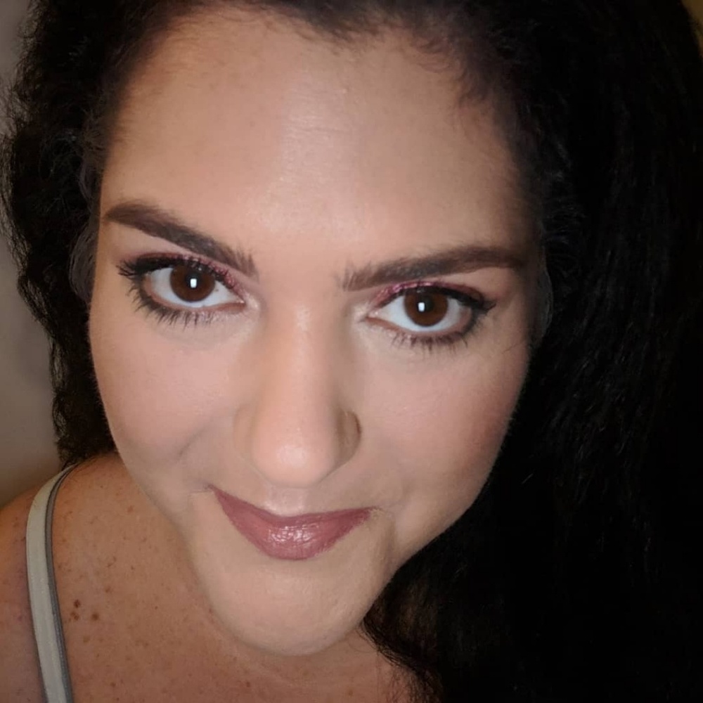 Meet your Posher, Nikole